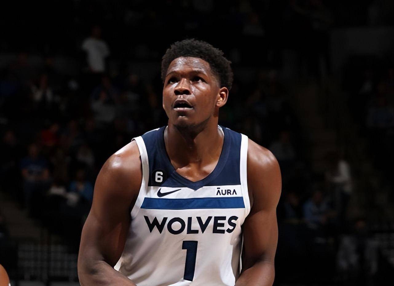 同样亮眼 同样亮眼